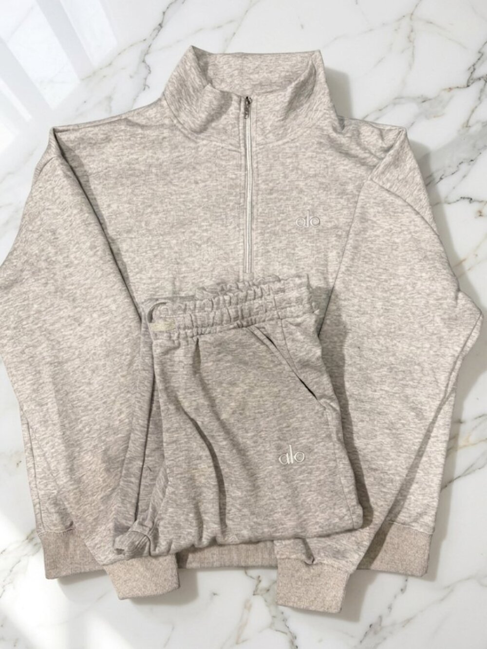 Alo Grey Quarterzip Sweatshirt and Sweatpants Set